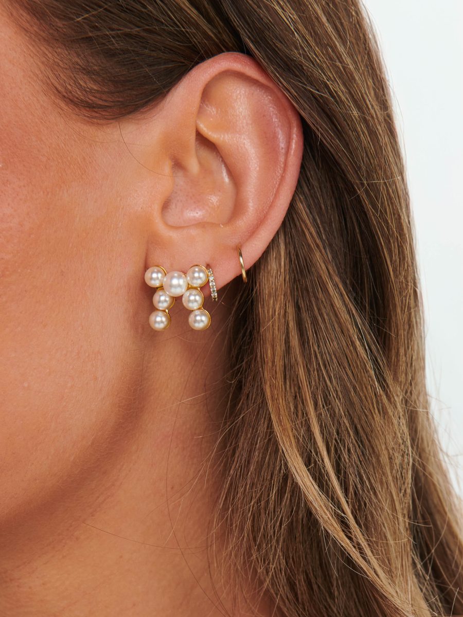 Faithy Jewels Pearl Bow Earrings ~ Gold