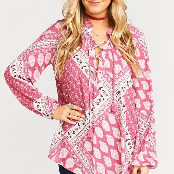 Red Wine Paisley Cloud