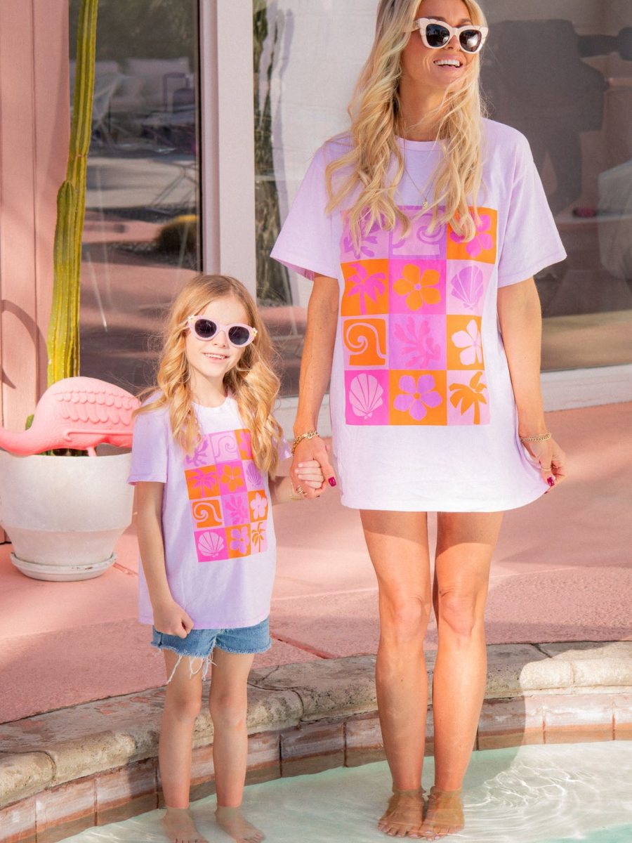 24 Hour Tee ~ Pink Daisy Graphic