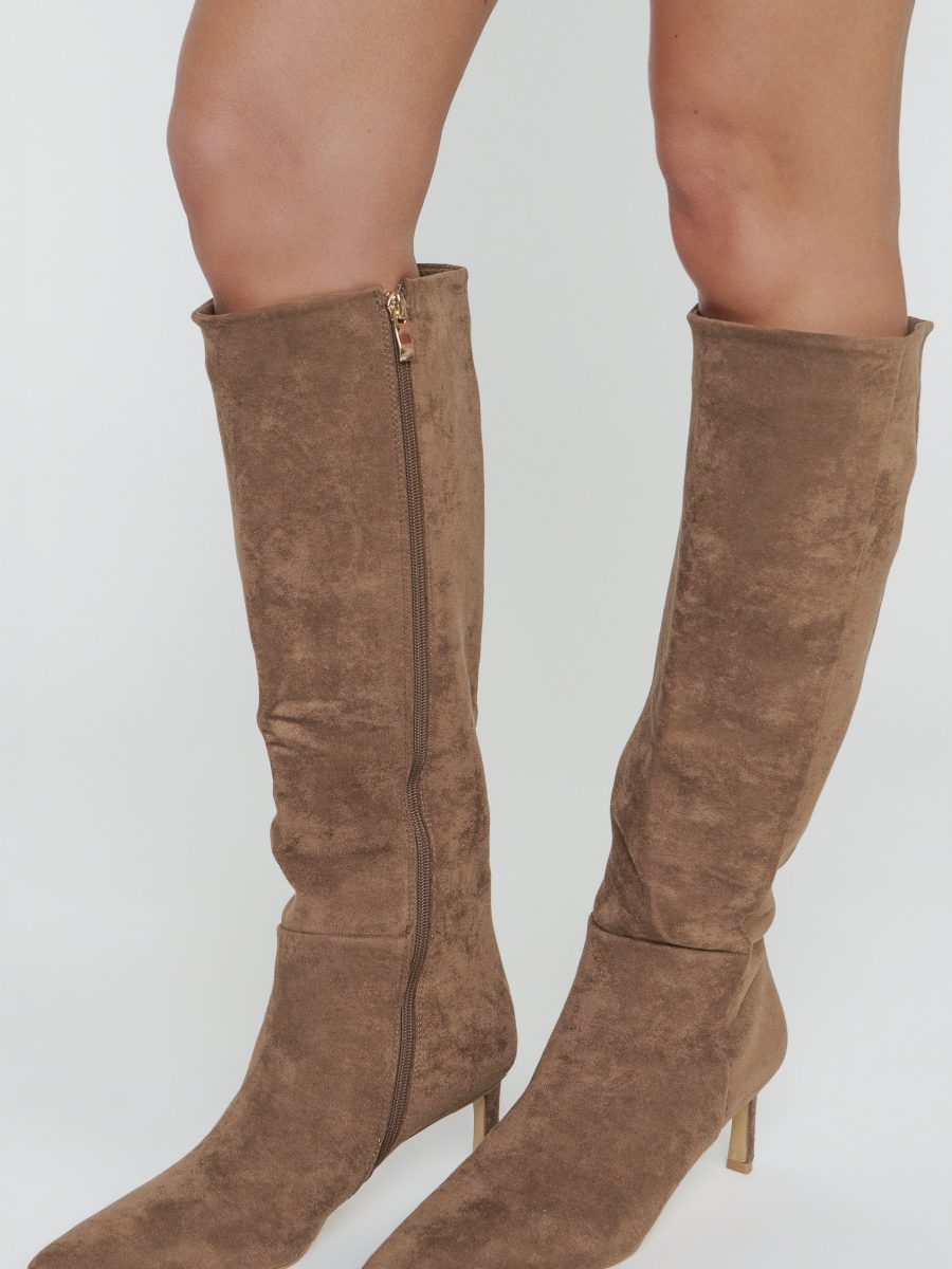 Billini Jaelyn Boot ~ Light Brown Suede