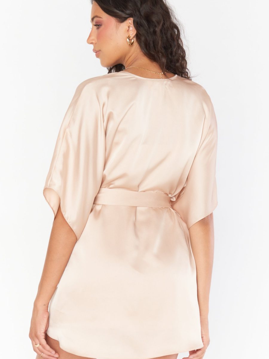 First Look Robe ~ Champagne Luxe Satin