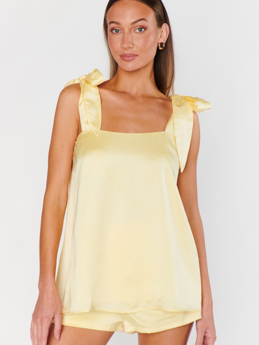 Makeup Tank ~ Pale Yellow Luxe Satin