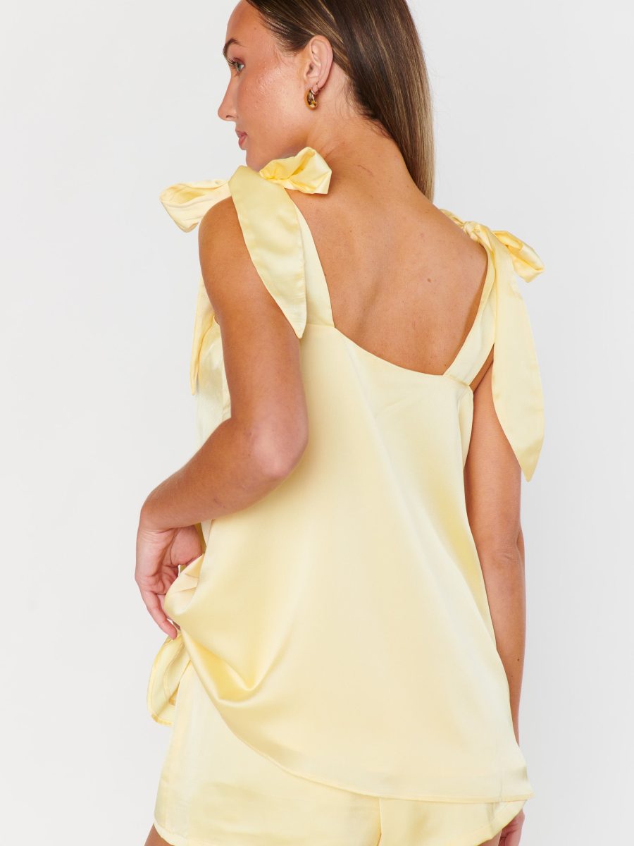 Makeup Tank ~ Pale Yellow Luxe Satin