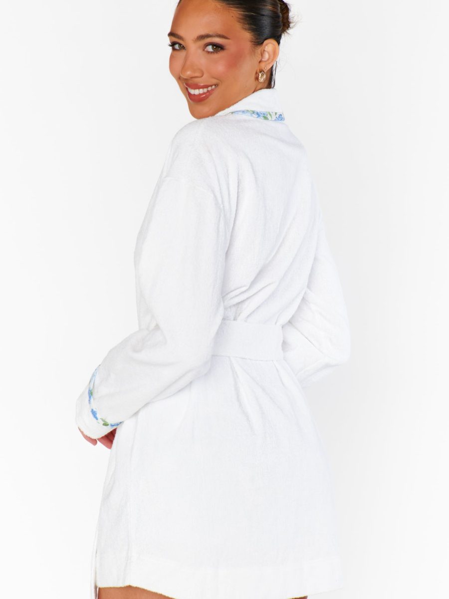 Freshen Up Robe ~ White Terry