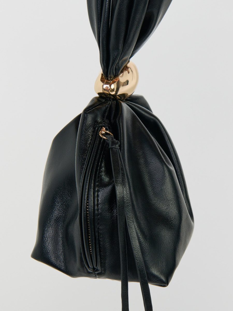 Callie Clutch ~ Black