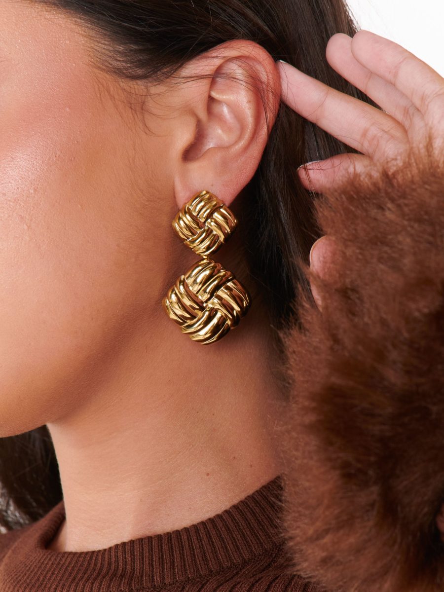Petit Moments Liv Earrings ~ Gold