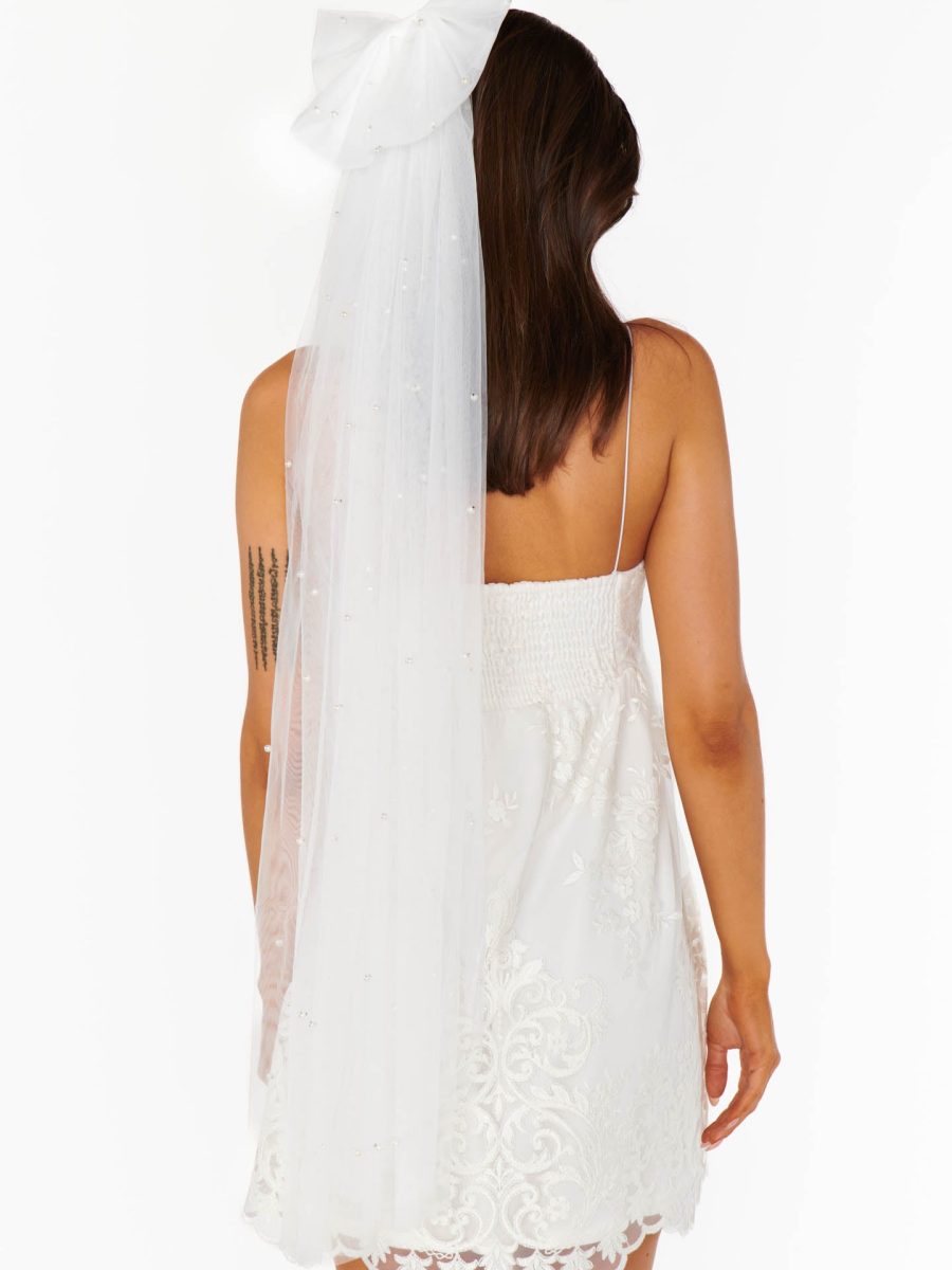 Pearl Bow Veil ~ White