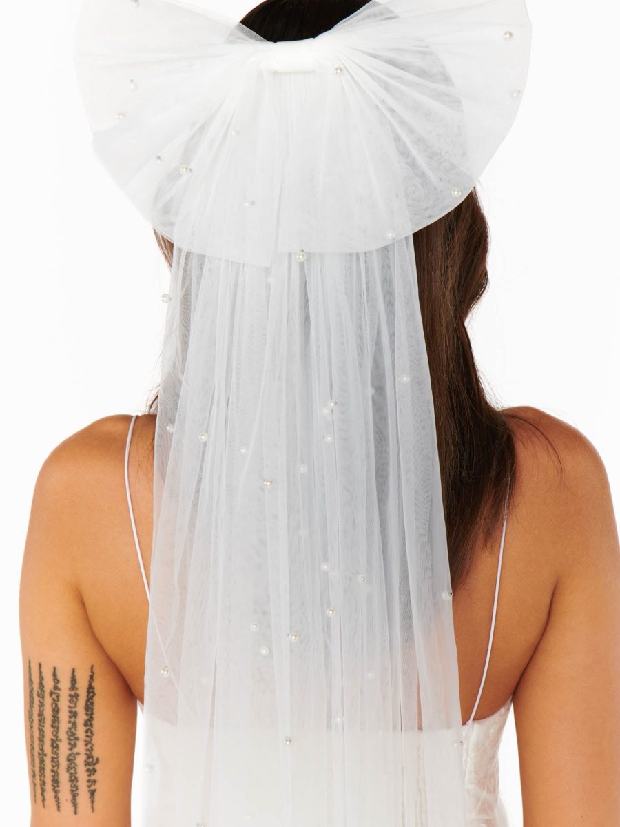 Pearl Bow Veil ~ White
