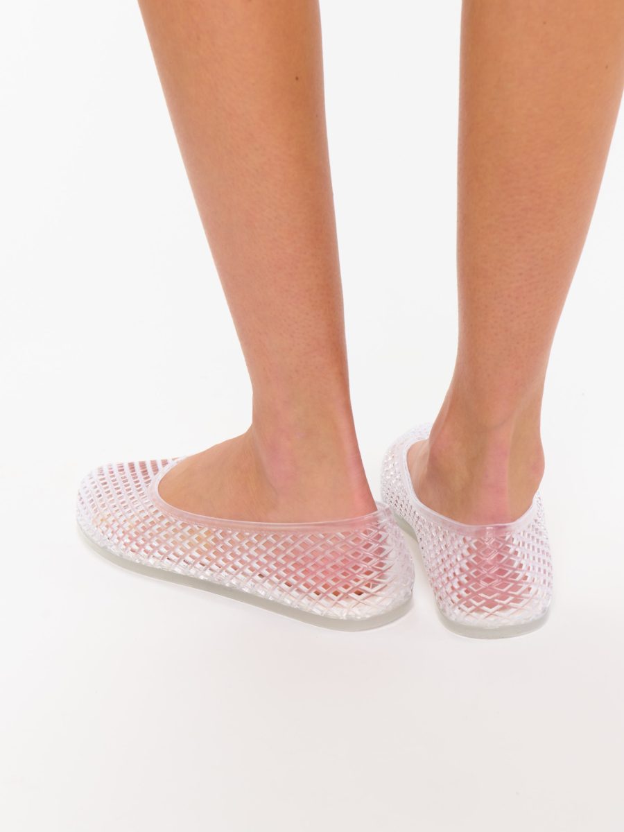 Steve Madden Gyzmo Jelly Flat ~ Clear