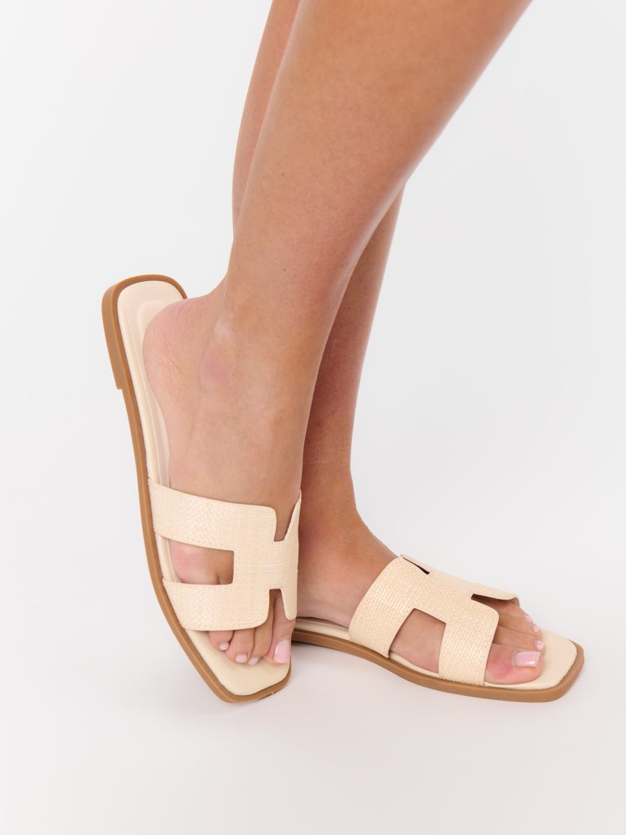 Billini Gordy Sandal ~ Cream Raffia