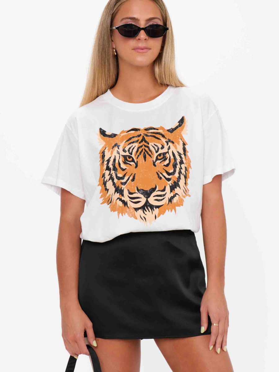 Travis Tee ~ Tiger Graphic