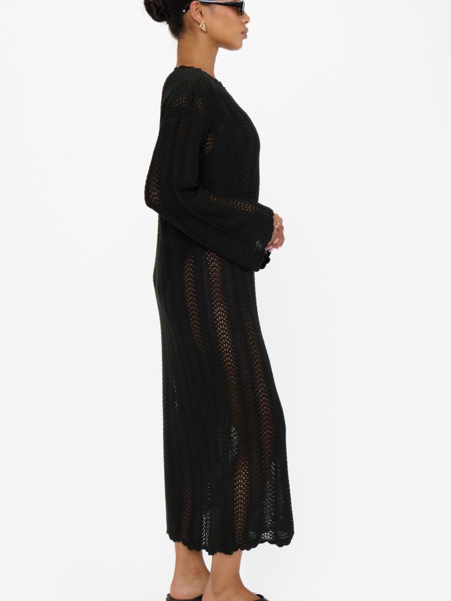 Packable Maxi Pullover ~ Black Crochet