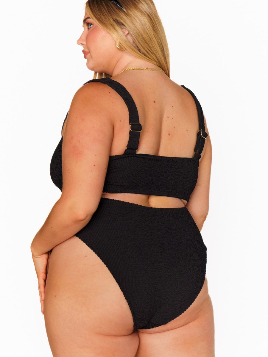 Sail Bottom ~ Black Scrunch