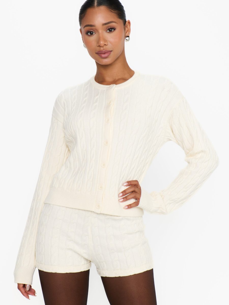 Snow Cable Knit