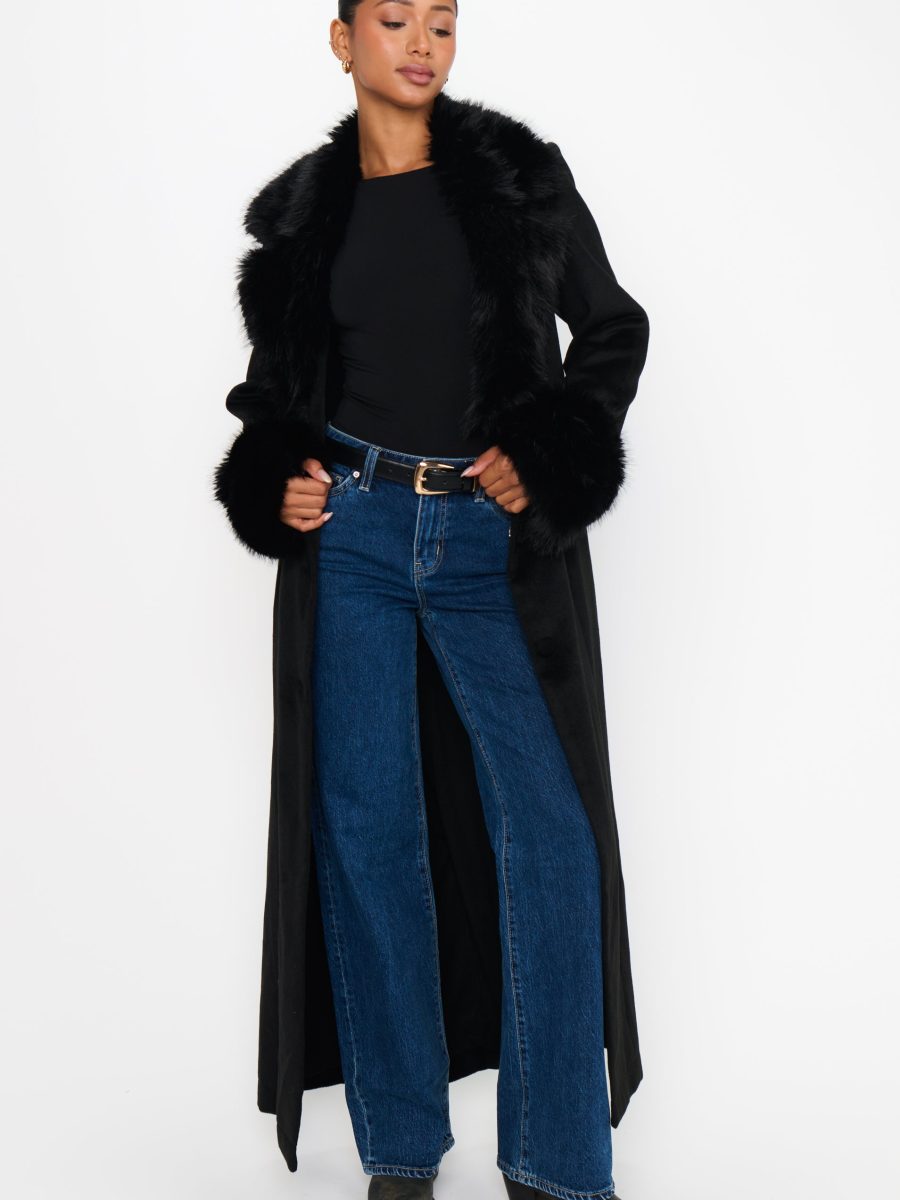 Checkroom Coat ~ Black with Faux Fur