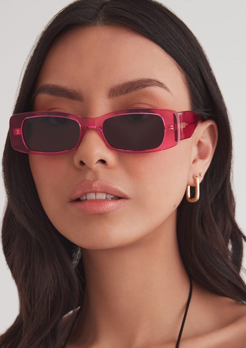 Banbè Eyewear The Kylie Sunglasses ~ Fuchsia