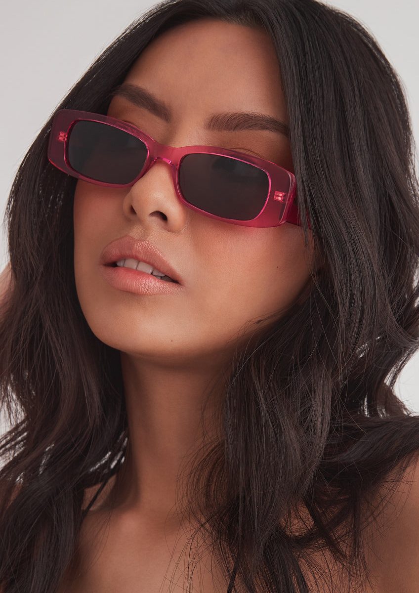 Banbè Eyewear The Kylie Sunglasses ~ Fuchsia