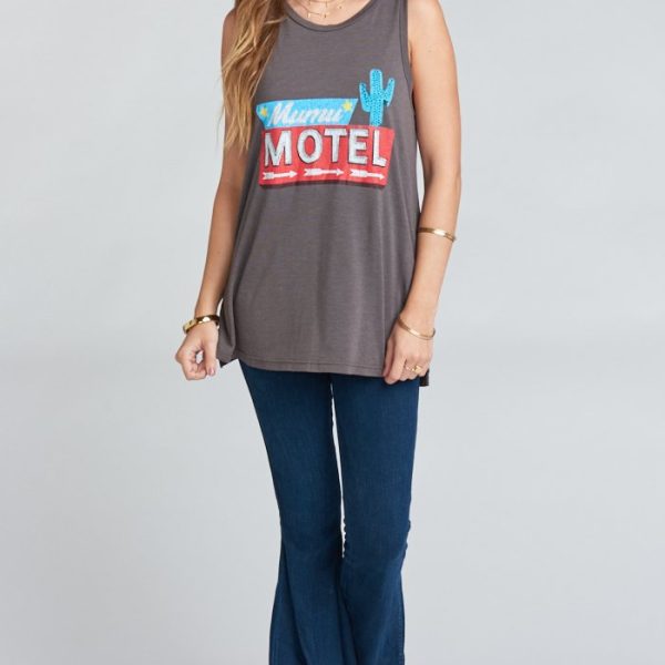 Mumu Motel Graphic