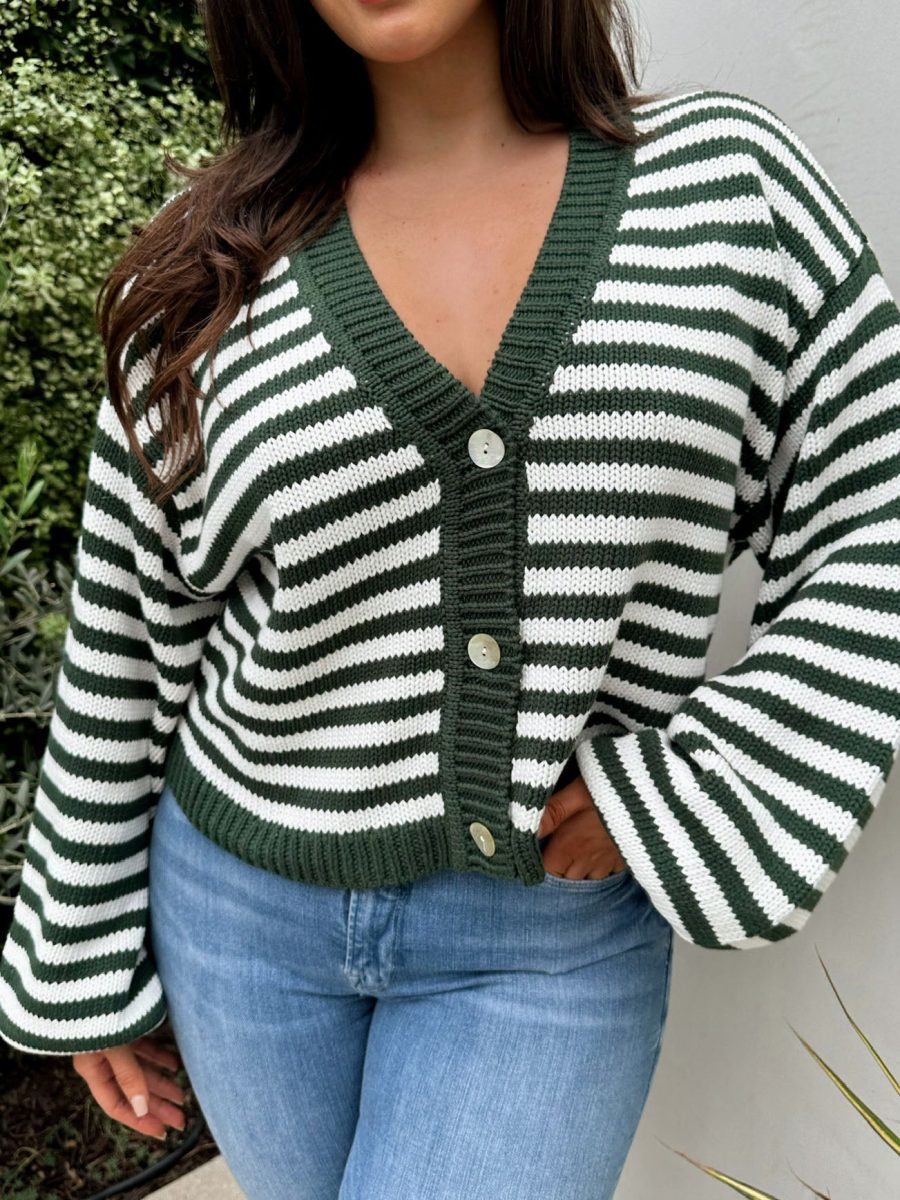 Good Karma Cardi ~ Forest Green Knit
